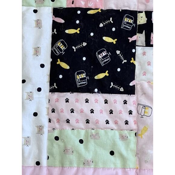 JoAnn Fabrics Baby Quilt & Blanket Kitten Playing With Yarn 27x27 Lot of 2 - Picture 5 of 6